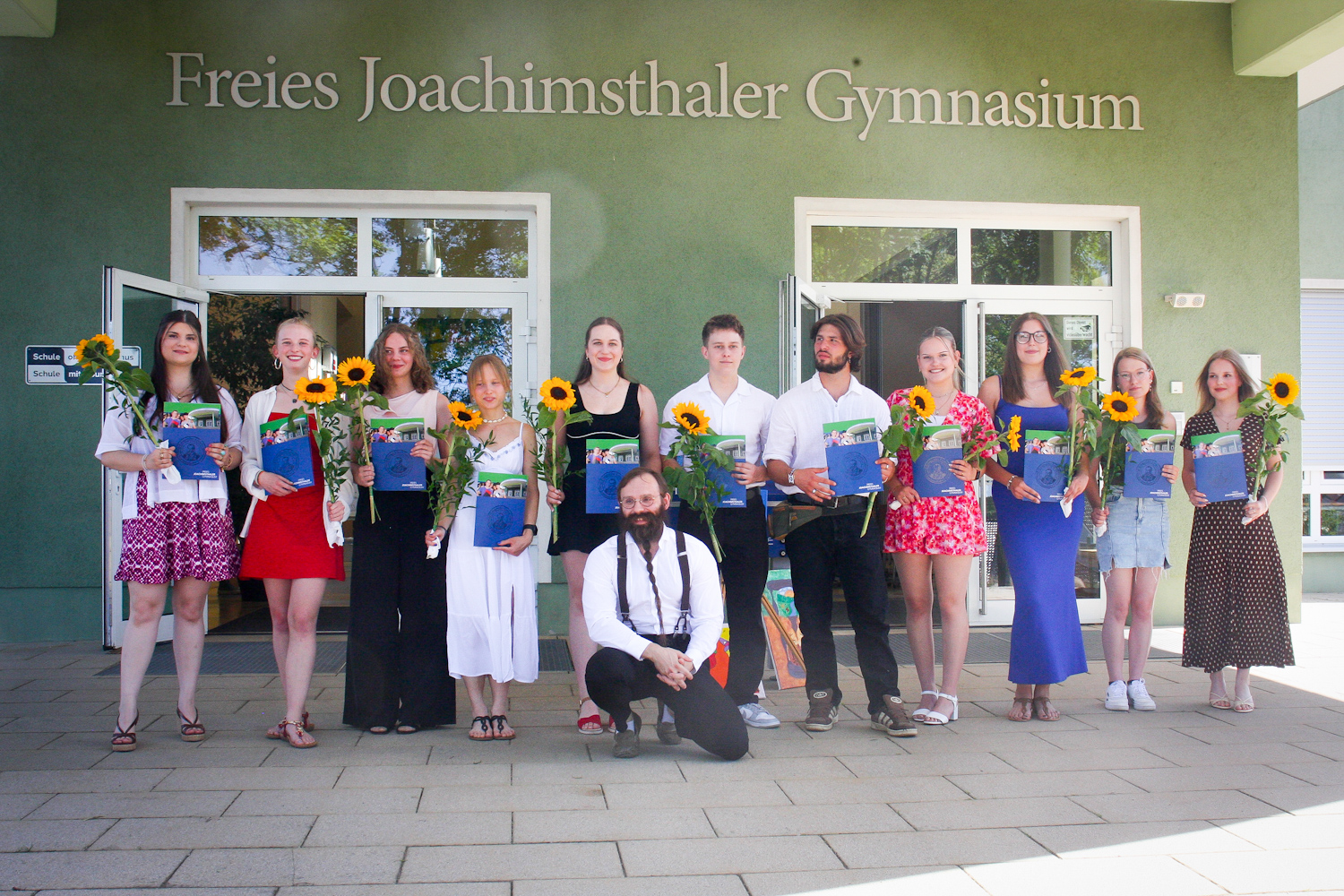 20260630_FJG-NEWS_Abitur [ASB RV FJG] (3)_e1500x1000.jpg