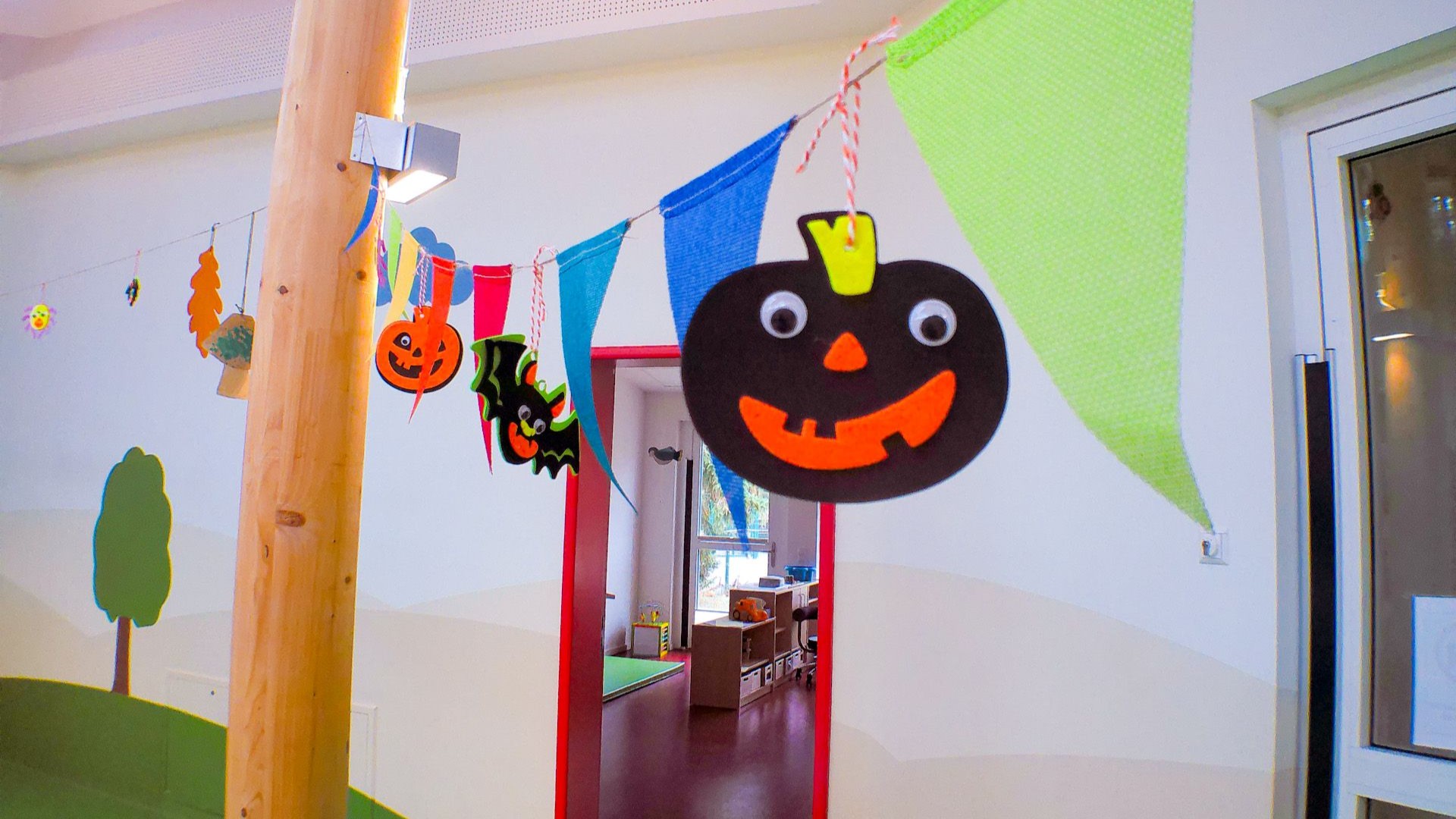 20251028_Kita-2-Kürbisfest (2)_edited.jpg