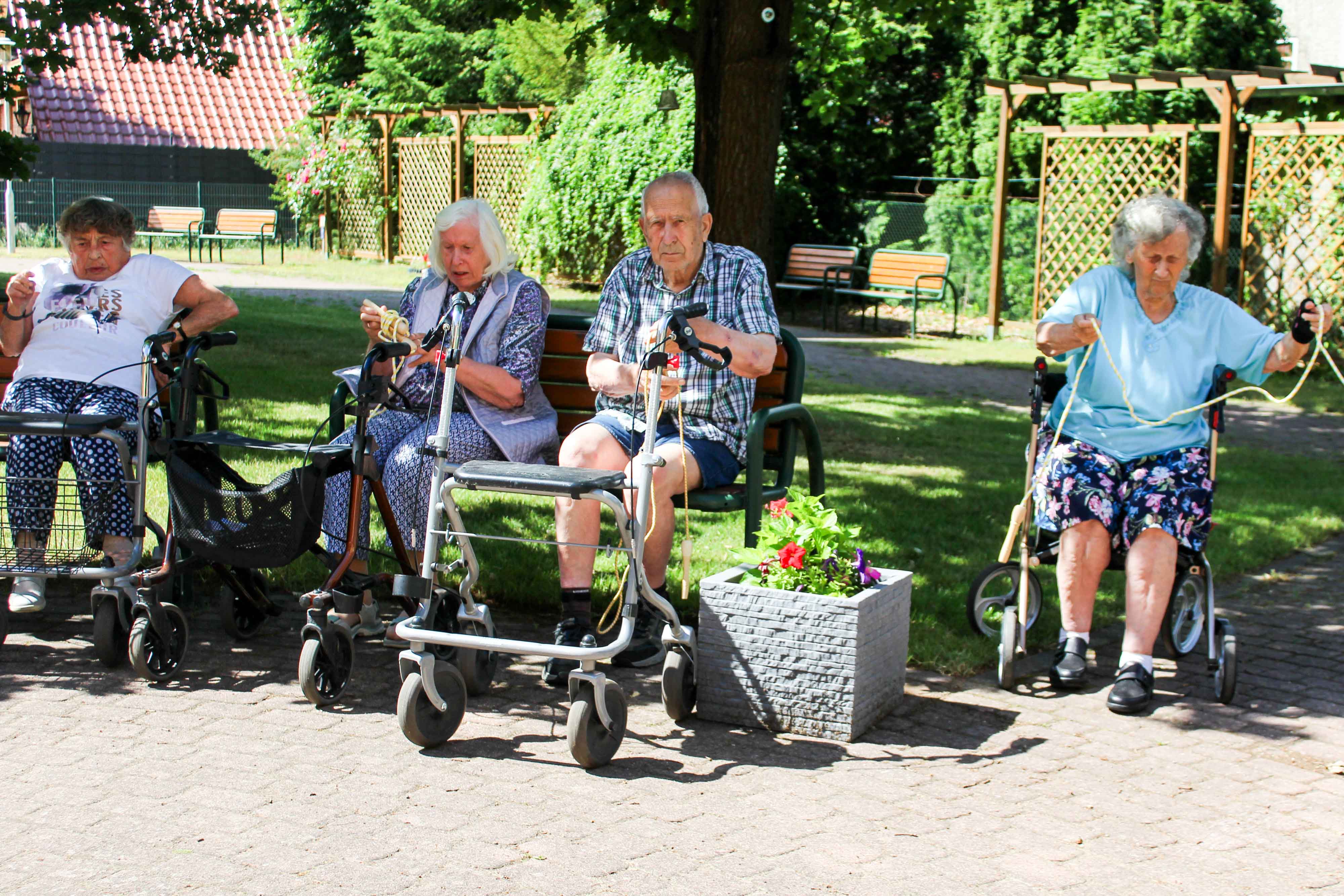 Sicher unterwegs: Training mit dem Rollator