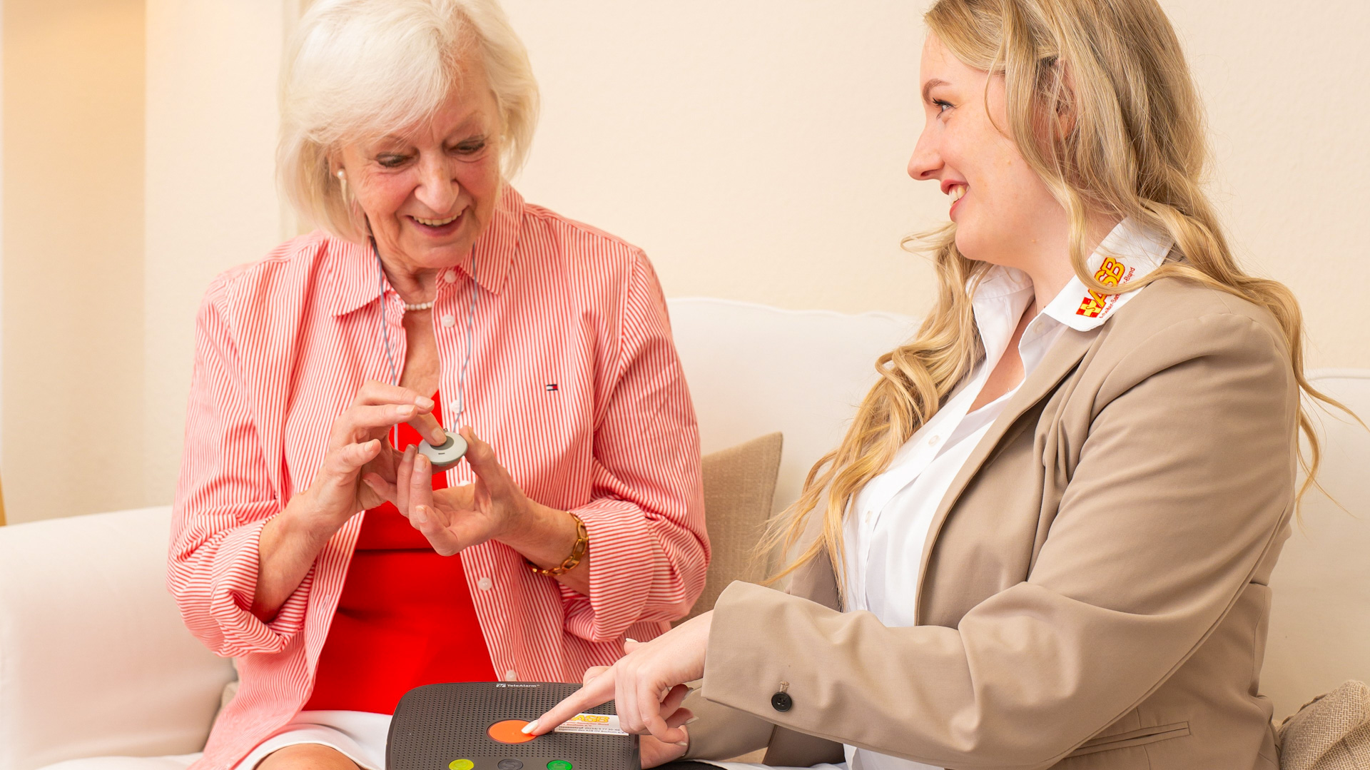 Hausnotruf_ASB-8419 [ASB-Barbara Bechtloff]-BEA_16x9.jpg