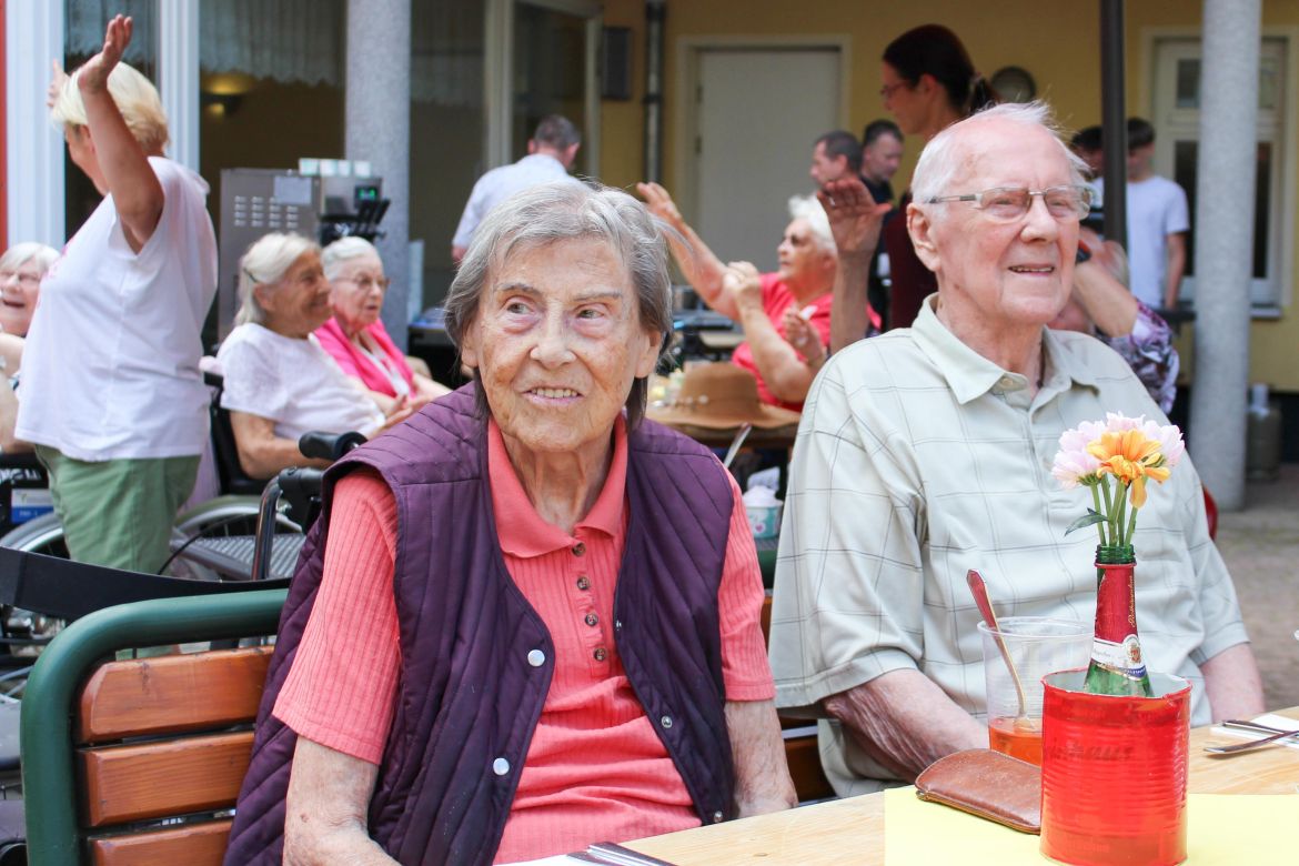 20260717_NEWS_SE-Hof_Sommerfest (9)_edited-717KB.jpg