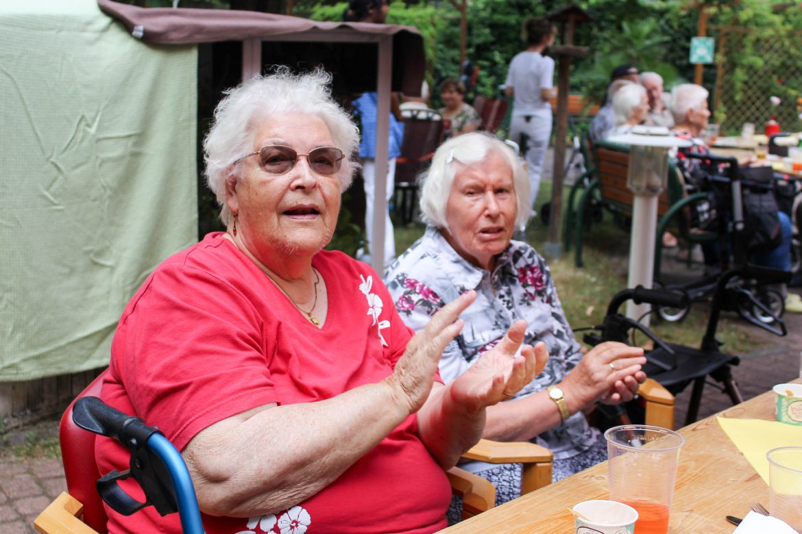 20260717_NEWS_SE-Hof_Sommerfest (7)_edited-760KB.jpg